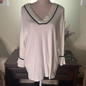 ✔️Rafaella 100% Cotton Women’s Plus Size V-Neck Flare Sleeve Top Sz 2X